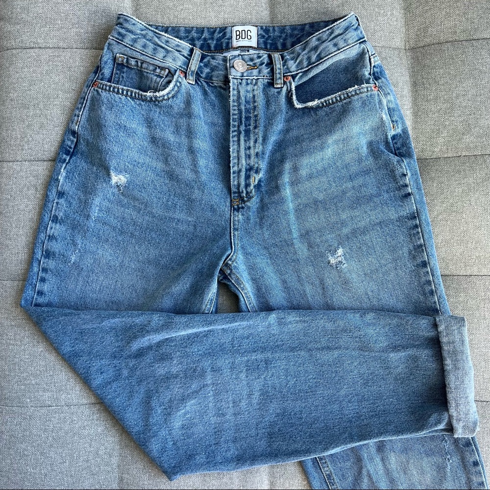 BDG Mom High-Rise Light Wash Straight Leg Jeans